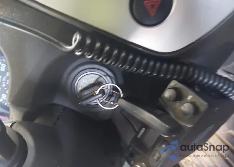 2010 Nissan Xterra Off Road z USA, uszkodzony, nr VIN 5N1AN0NWXAC514601